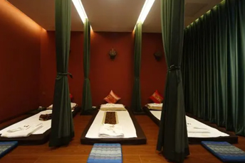 武汉洪山区泰式按摩的被动瑜伽：当身体被折叠成诗